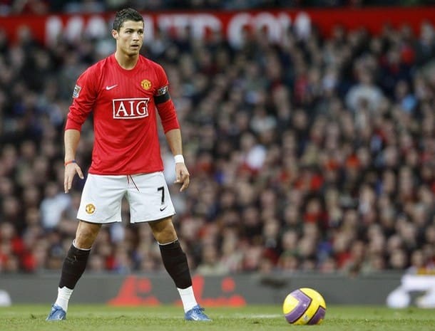 Fan de Manchester United Lhistoire du maillot de Cristiano Ronaldo vous passionnera !